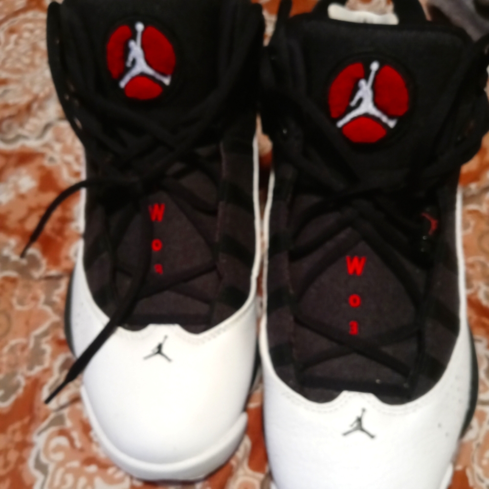 Mens six rings red black and white